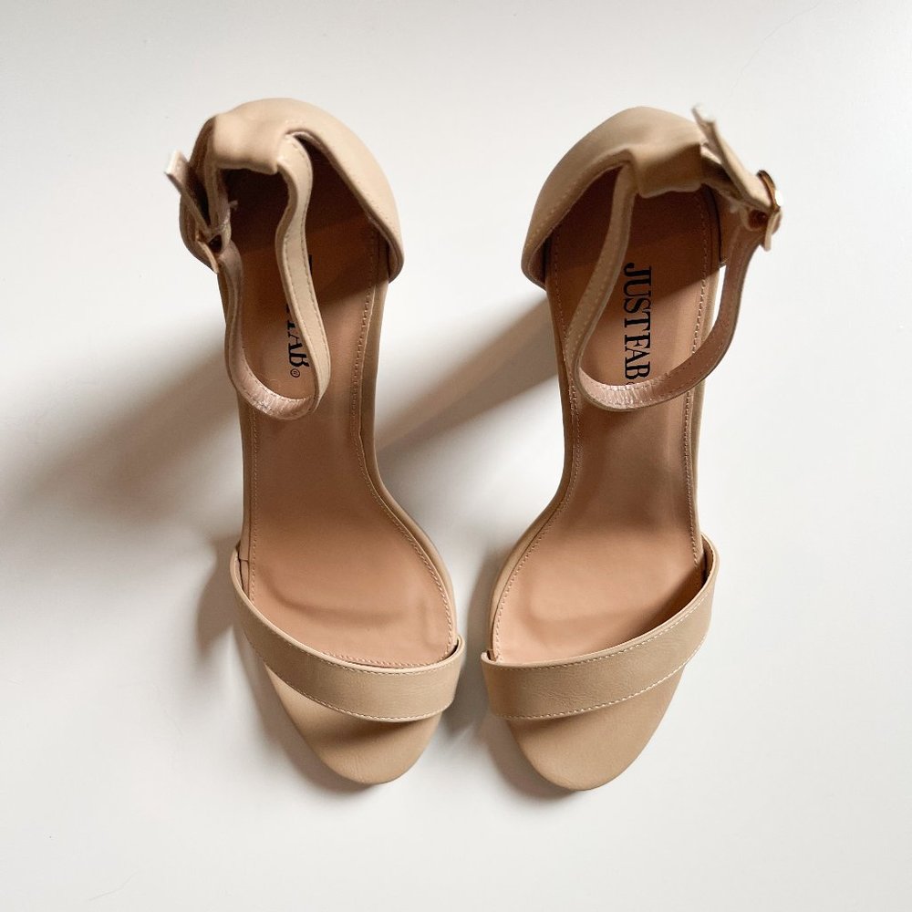 NUDE HEELS, JUST FAB, SIZE 9